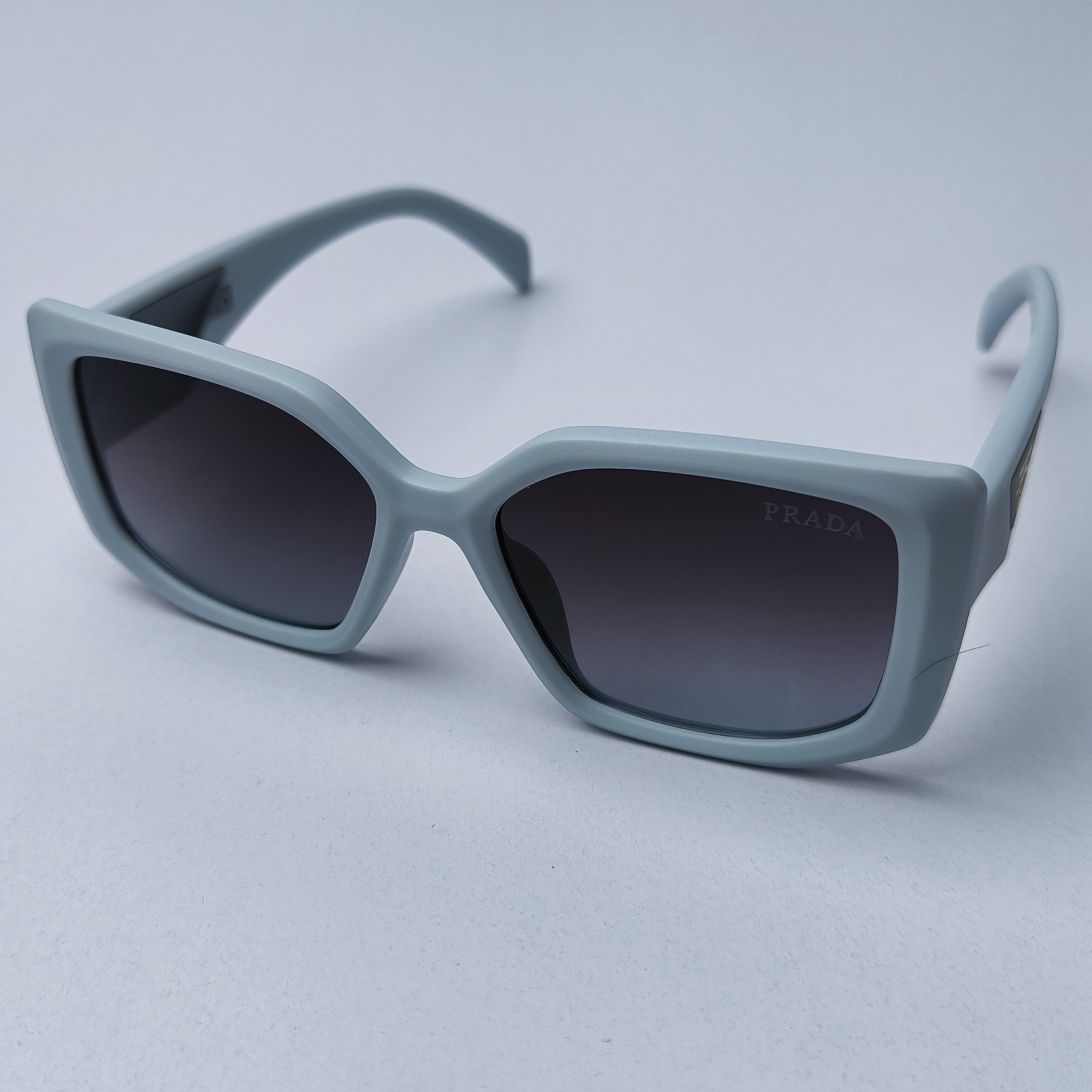 عینک آفتابی زنانه پرادا w9099 (تک و عمده) 3 عینک آفتابی زنانه پرادا w9099 (تک و عمده)