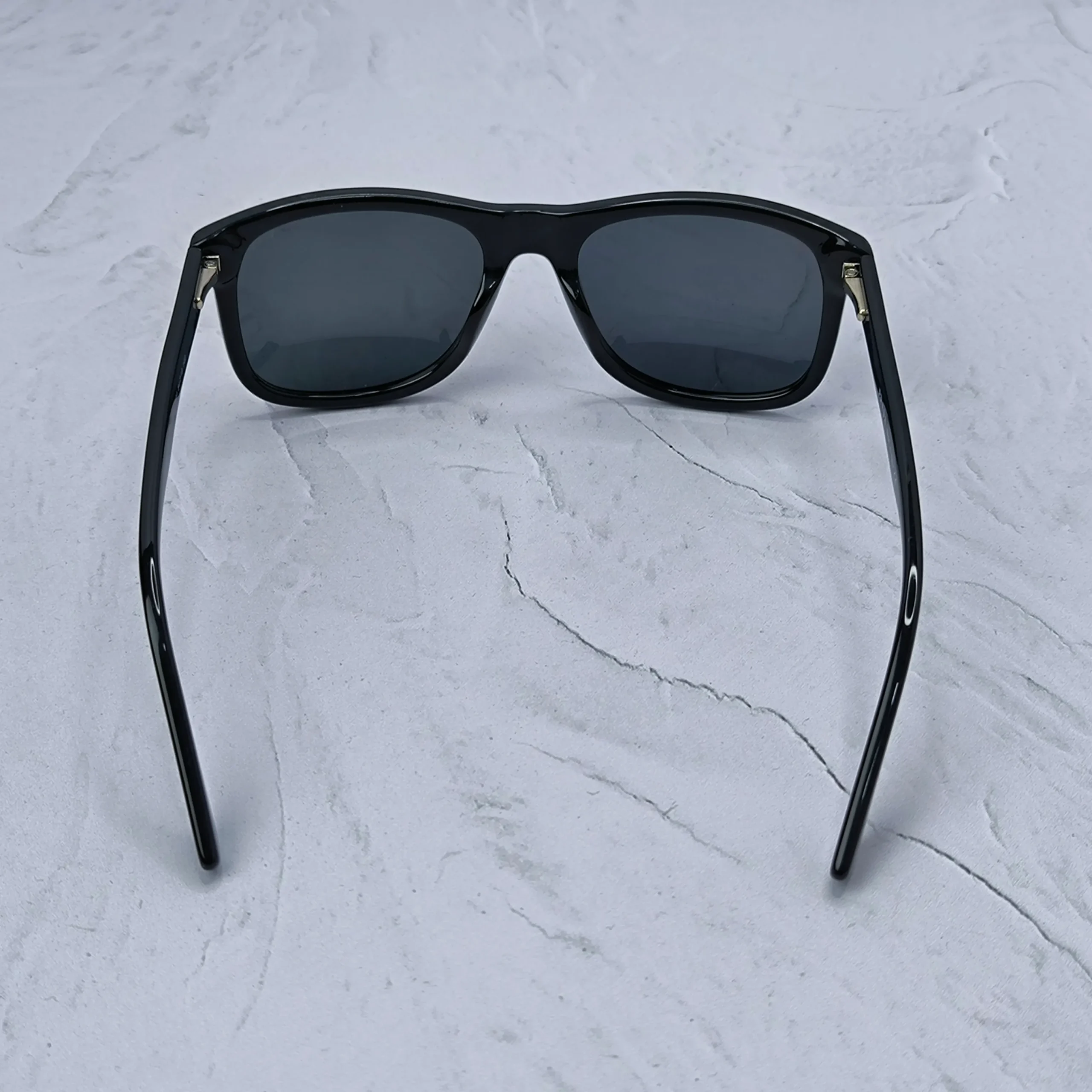 عینک آفتابی پلاریزه مستر پرادا 9714 با پک اصلی 3 عینک آفتابی پلاریزه کیفیت مستر برند پرادا فاطمی اپتیک